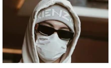 《快本》恢復(fù)錄制上班圖曝光，首期嘉賓陣容豪華：還沒蹲到何炅