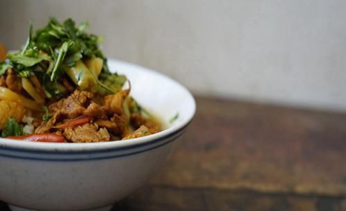 腹中娃|孕妈满足口腹之欲,腹中娃却遭殃,嘴馋的孕妈要注意避开这些食物