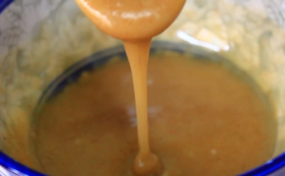 葱花饼到底是发面还是烫面？原来这样做最好吃，香酥可口真解馋