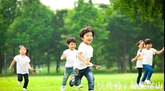 孩子|经常“出去浪”和“宅在家”的孩子,十年后,两种娃差距一目了然