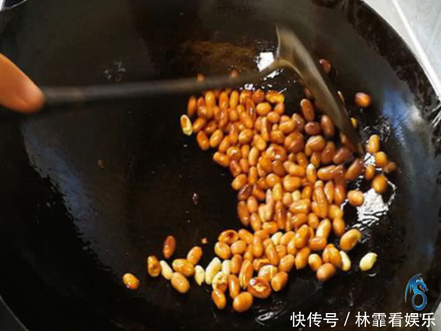 花生米|炸花生米,直接下锅就废了,大厨多加1步,花生米酥脆不返潮