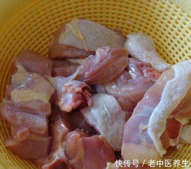 三杯鸡,肉香味浓,简单又好吃,太下饭了