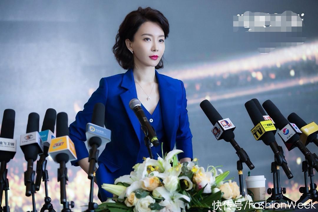  女性|谁说女性不潇洒？穿上这西装三件套，帅气十足