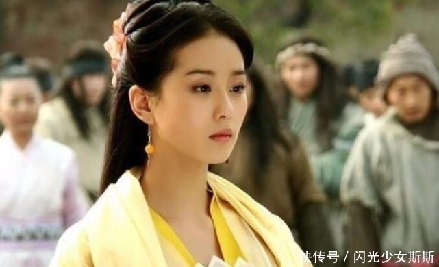 周芷若#倚天后传：她杀害周芷若，打败张无忌，最后与黄衫女子争夺张无忌