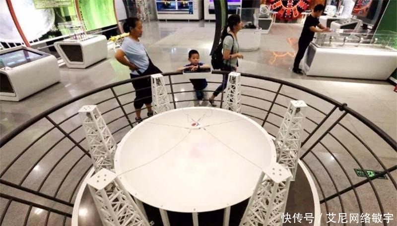 电脑 “中国天眼”一秒钟要耗多少度电?相当于一台普通电脑的9万多倍