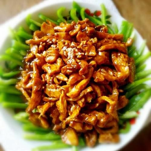 四季豆|美食精选：京酱肉丝，西兰花彩蔬，榄菜肉碎四季豆，黄瓜辣炒香的做法