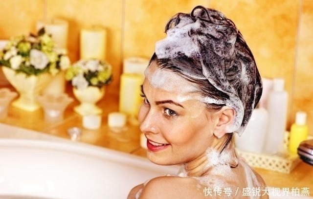 头发隔多久洗一次最好,很多人一直都做错了,难怪头发越掉越多
