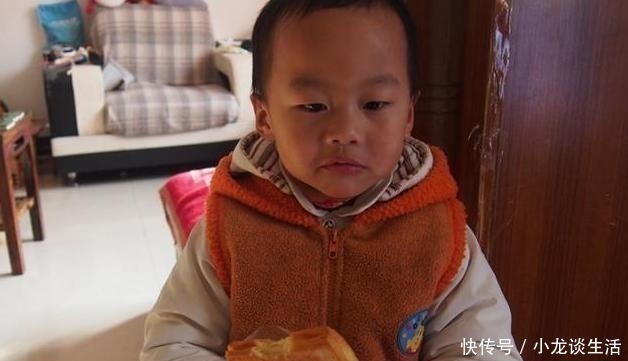 孩子不到3岁,这三种东西别给他吃,对身体发育没好处,家长谨记