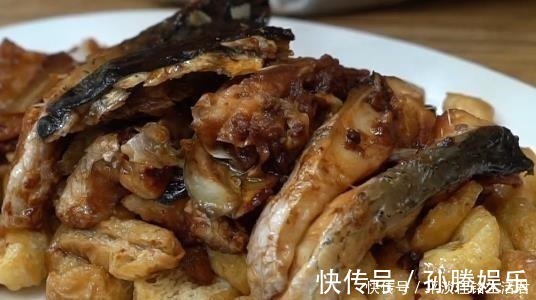 焖鱼|82岁的爷爷，头脑灵活，身体健康，原来一辈子就爱吃“它”