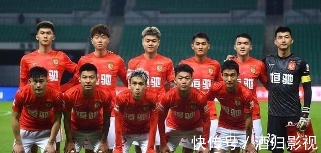 郑教练|广州恒大输球却收获惊喜,郑智大帅风范,球迷刷屏称赞