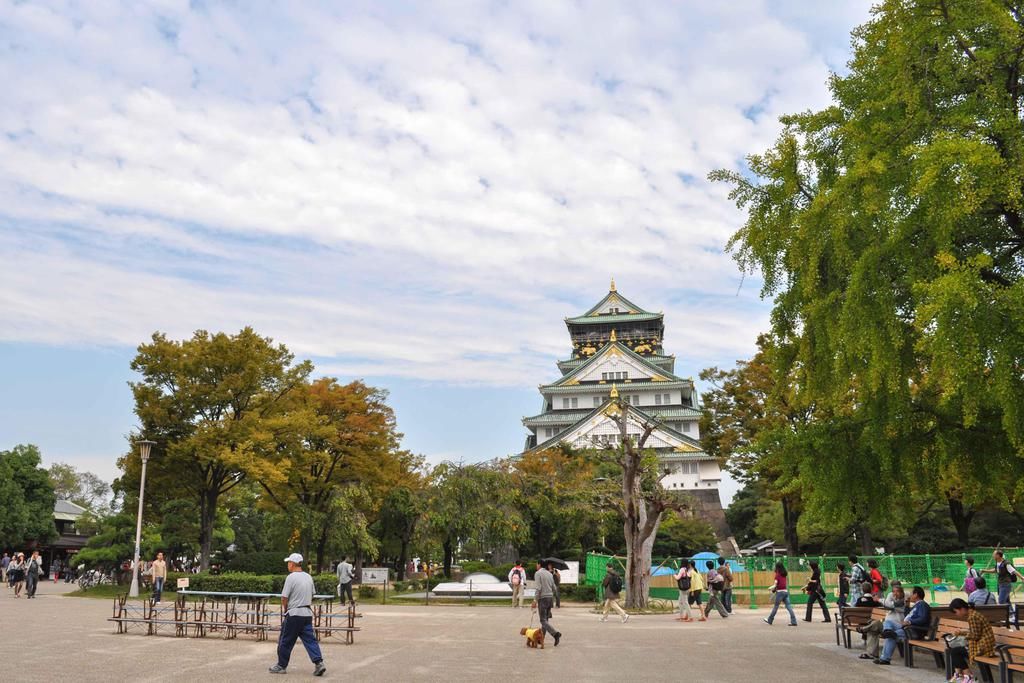 大阪城天守阁，一座钢筋混凝土的仿古建筑，却成了日本旅游的象征