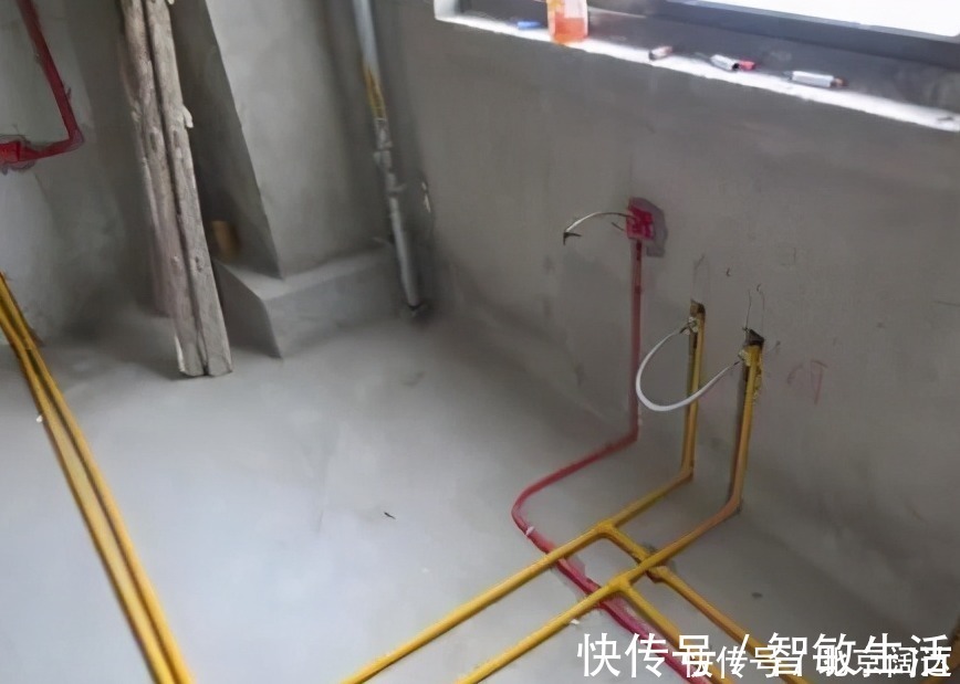 飞墨君|水电走顶好还是走地好?别被装修师傅忽悠了