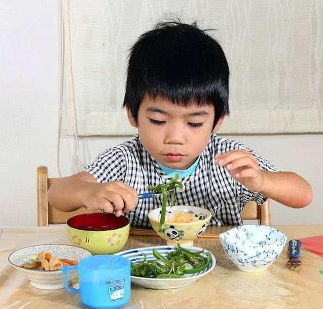 速冻食品|中国式“糊弄”早餐悄然兴起,会影响孩子健康,家长却很难察觉到