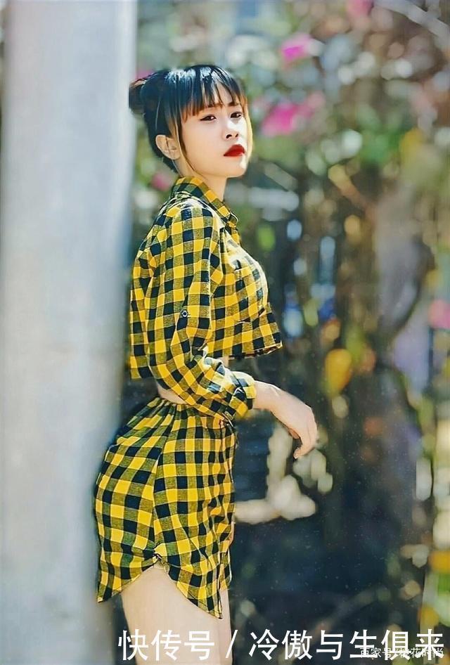 紧身衣|全球腰最细的女孩,比多数人的大腿还细,是啥概念