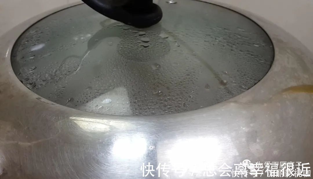 保鲜膜|我家发糕就爱这么做,加2勺糯米粉,比蛋糕还香,学会孩子不挑食