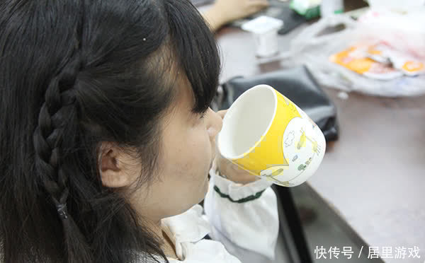 常說的多喝熱水，是指多少度的水？水溫過高，會有哪些麻煩？