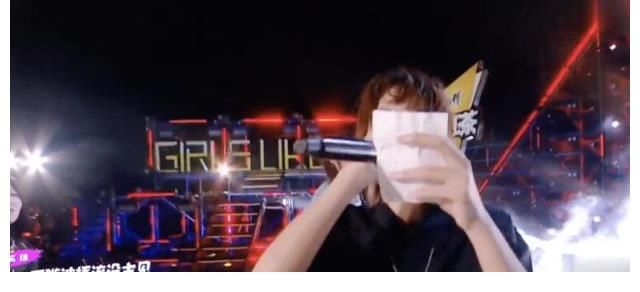 厂牌|《黑怕女孩》：陈近南看不下去，扬言：请问你到底算哪块小饼干