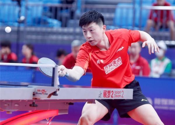 发球权|3-2马龙逆转当之无愧第一人!精神小伙崩溃了,老将不老还送出7-1