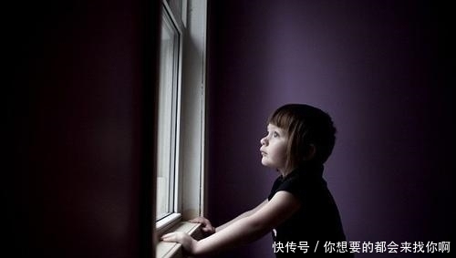 父母|16男孩手写字宛如“印刷体”,获赞超700万,父母却说孩子病了