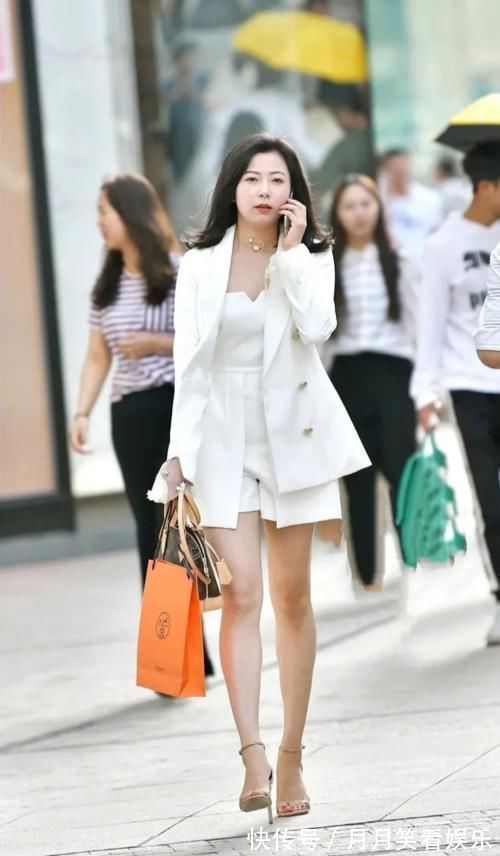 气质|女士的休闲小西装,展现出父亲喜欢的那种高贵的气质,我也很爱