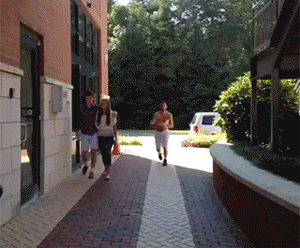 搞笑|搞笑GIF:第一次见这样变道的