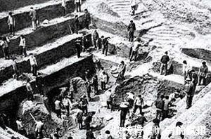 历史的进程!马王堆古墓中挖掘出的文物,解开了鸿门宴的千古谜团