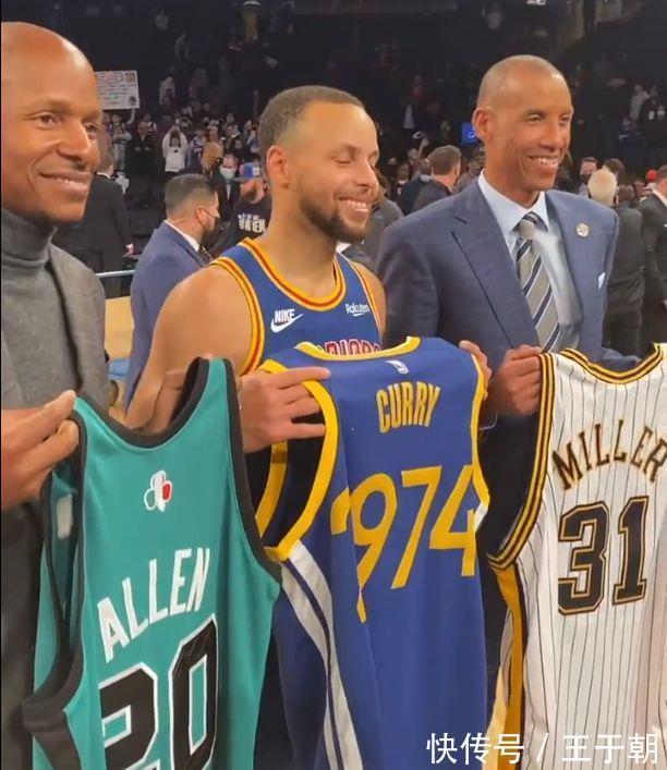 雷吉米勒|暖心！庫里破三分歷史紀(jì)錄，有誰注意尼克斯的羅斯？一直在鼓掌