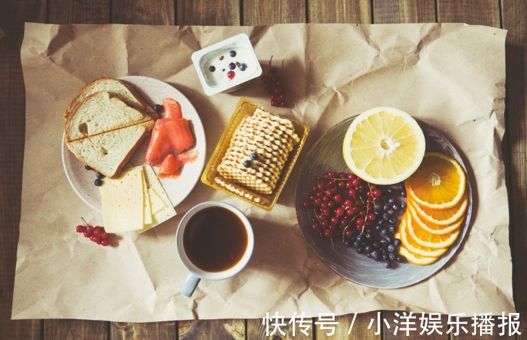 晚饭|日本人长寿和吃晚饭有很大关系,他们的吃晚饭习惯,应该学习一下