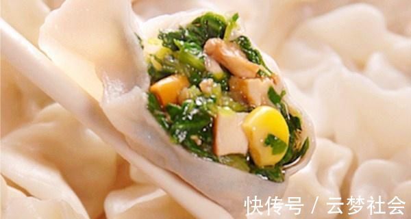 50年大厨经验，拌饺子馅时，加一点它，肉馅口感嫩滑，一咬一口汁