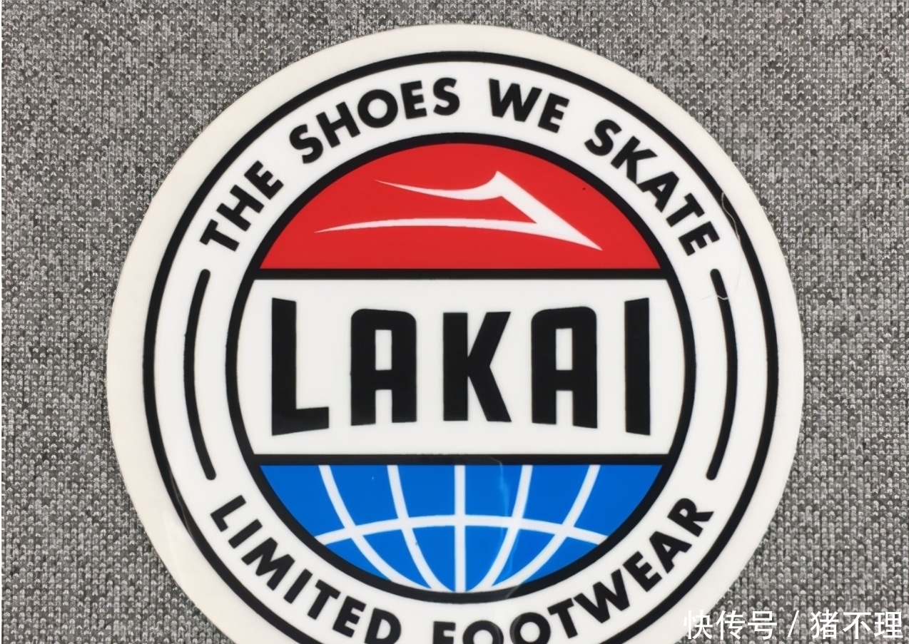 时代广场播放一则韩服广告,遭中国网友抗议,韩企:将用法律维权