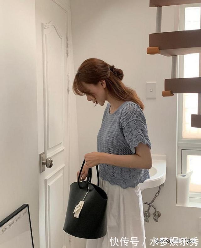 中年人 50岁女人最好别留这“5种”发型,不仅大妈感十足,还显老没气质