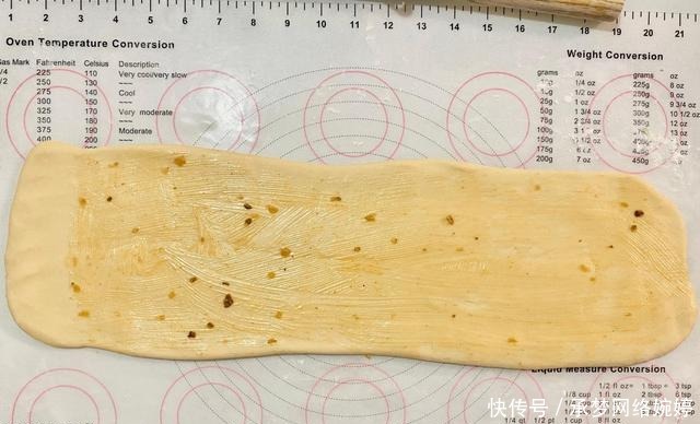 有芝士有肉肉的好吃快手咸面包,制作简单、营养丰富,早餐好选择