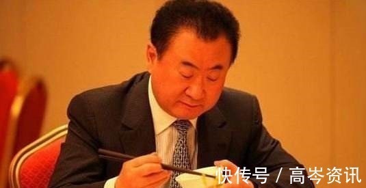 刘强东|不给老板面子！刘强东独自到食堂吃饭，公司员工都不和他打招呼！