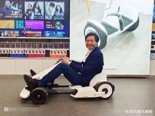 雷总|小米正式进军造车行业,年轻人的第一辆车,何必是特斯拉