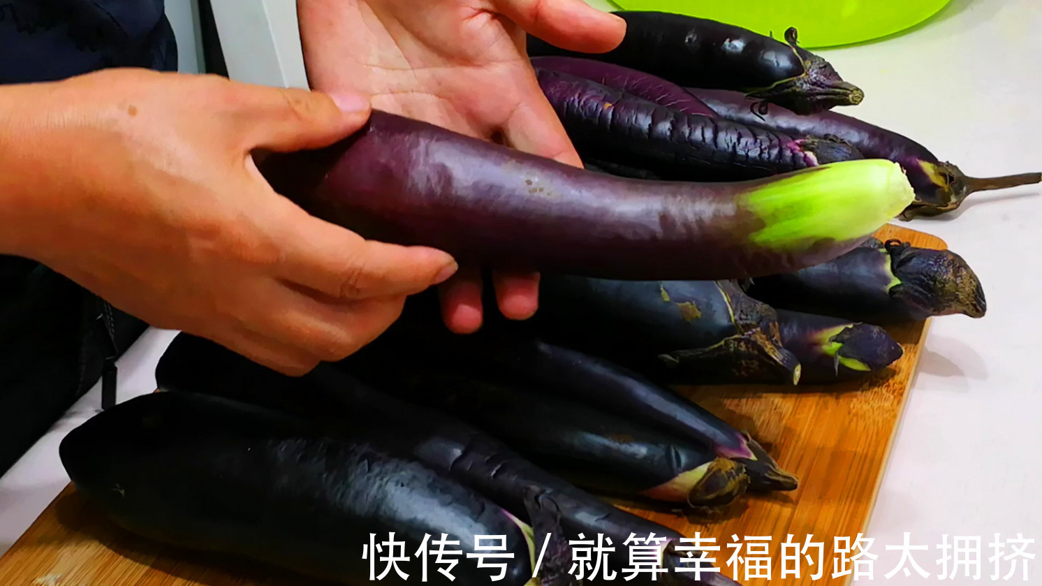 立秋后遇上此菜别手软，才几毛1斤，多买点囤起来，从秋吃到冬