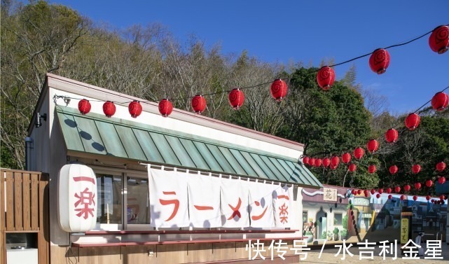 主题公园|火影忍者主题公园,大蛇丸突破次元壁,蛤蟆文太成公园地标