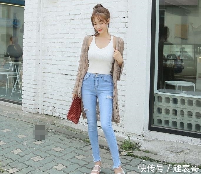 温婉清丽牛仔裤美女,轻松穿出女神范