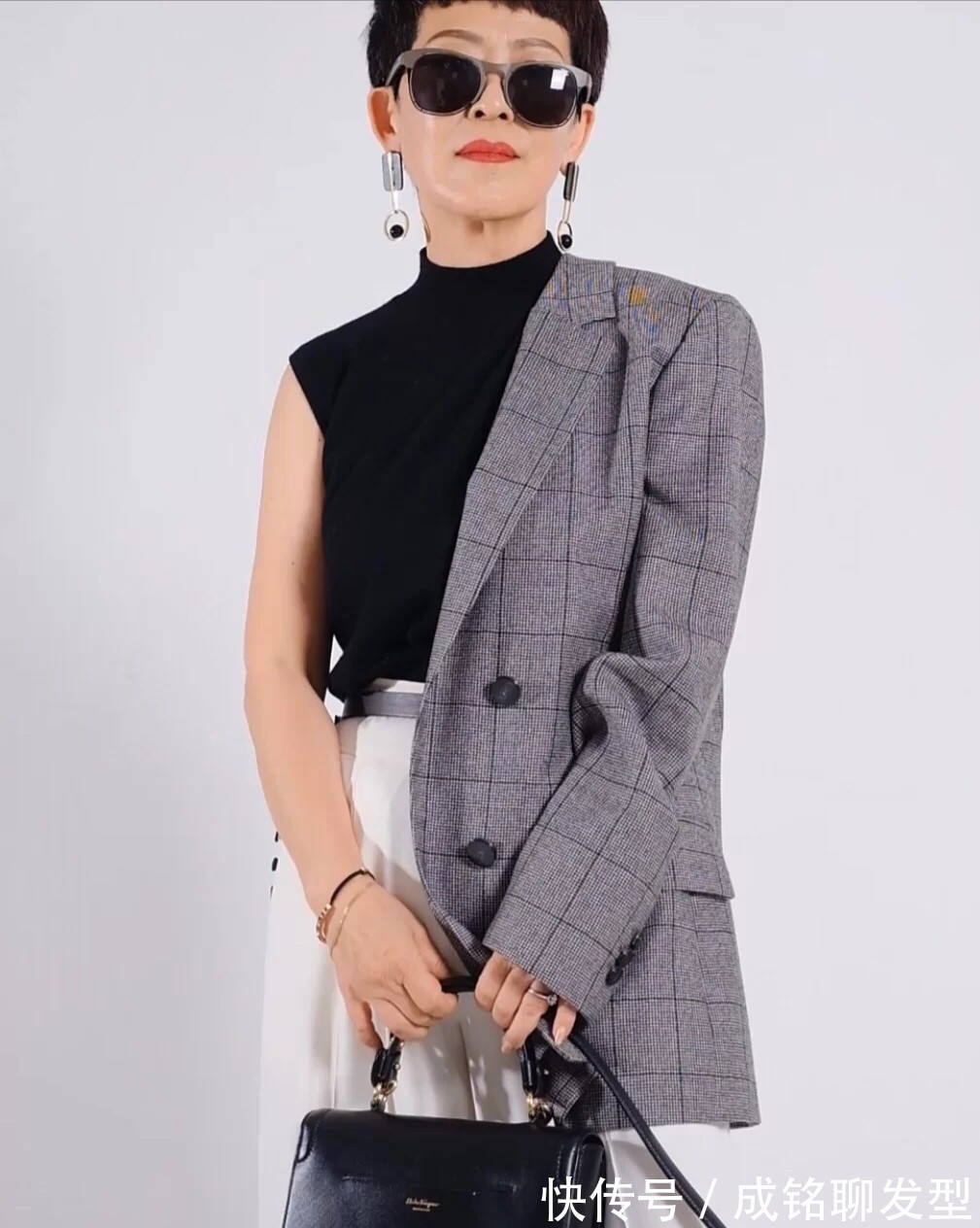 小西装|老年穿搭就服这位62岁的奶奶！自然真实不做作，时尚大方又高级