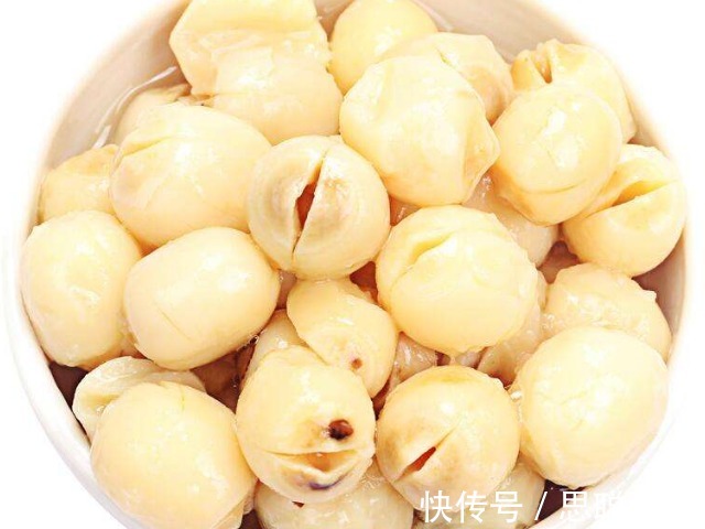 早餐爱喝自制豆浆的朋友，别只加黄豆，这样添加，营养更加倍