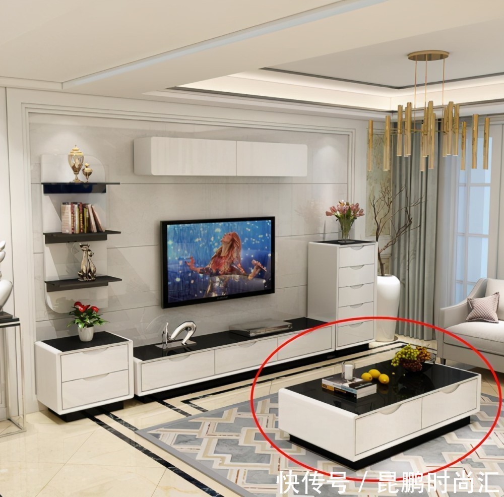 家具|装过两套房,才敢劝你别往客厅添这五件鸡肋家具,附上替换方案