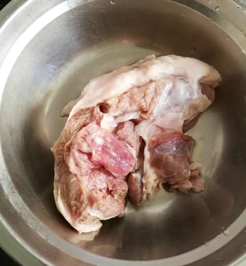 快过年啦!给家人做个烤羊肉串,外焦里嫩,没有羊膻味,口感不错