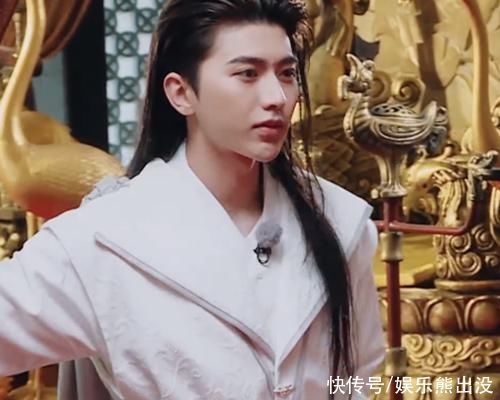 綜藝節(jié)目|跑男9兩次有身份、六次獲勝，節(jié)目組為什么偏愛蔡徐坤