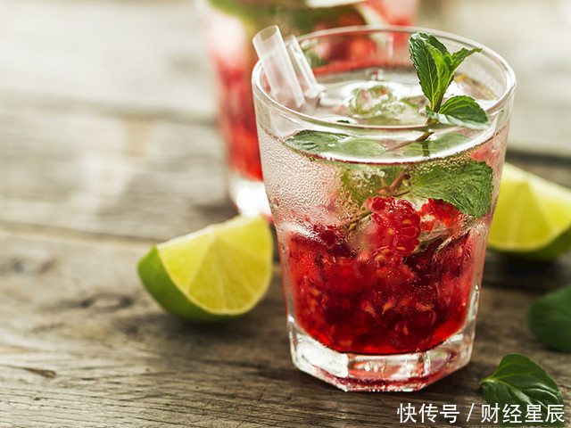 干燥|双脚是肝脏健康的“晴雨表”,连续出现这3种异常,肝病来袭
