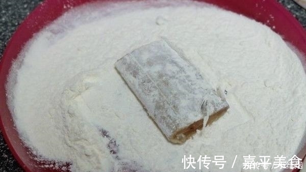 煎带鱼一碰就碎？多1步多等15分钟，煎出两面金黄的完整带鱼