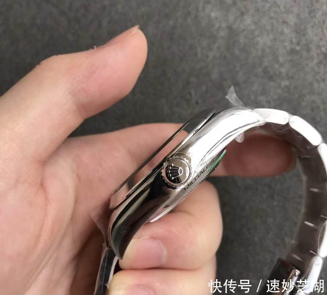 机芯|尖货表行丨盘踞在手腕上的“闪电”,绿玻璃的详细剖析