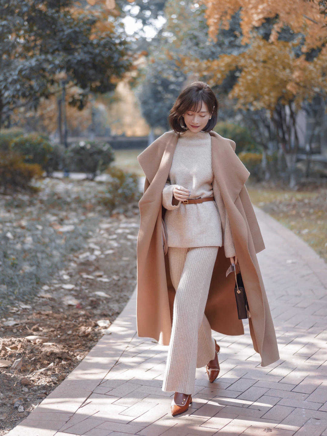 思路 穿来穿去还是“大地色”洋气,记住这几个搭配思路,美得高级