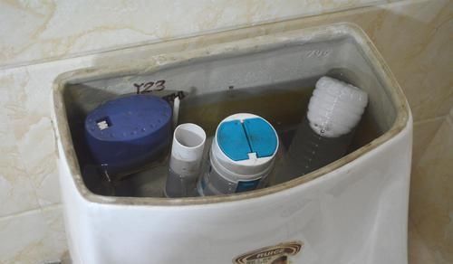 不管马桶多脏多臭,只需一个塑料瓶,马桶干净无异味,都学学吧