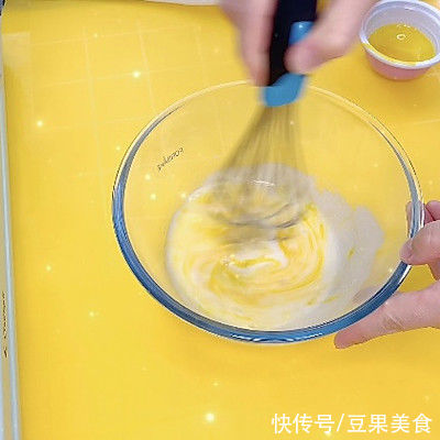 不开裂，不回缩，不塌陷的纸杯蛋糕来啦