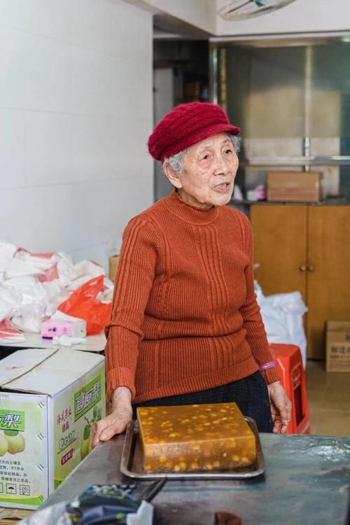 30多年来，只卖5种糕！龙津路上这家糕店，又挤满人了！