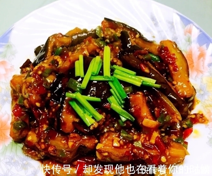 难吃|刚知道，炒茄子最忌先放油，大部分人不知道，茄子难吃油腻还发黑